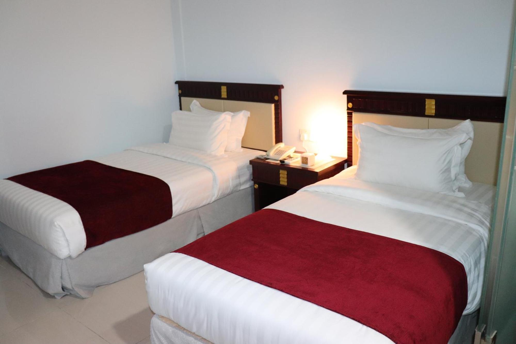 Hotel Al Amin Куала-Лумпур Экстерьер фото