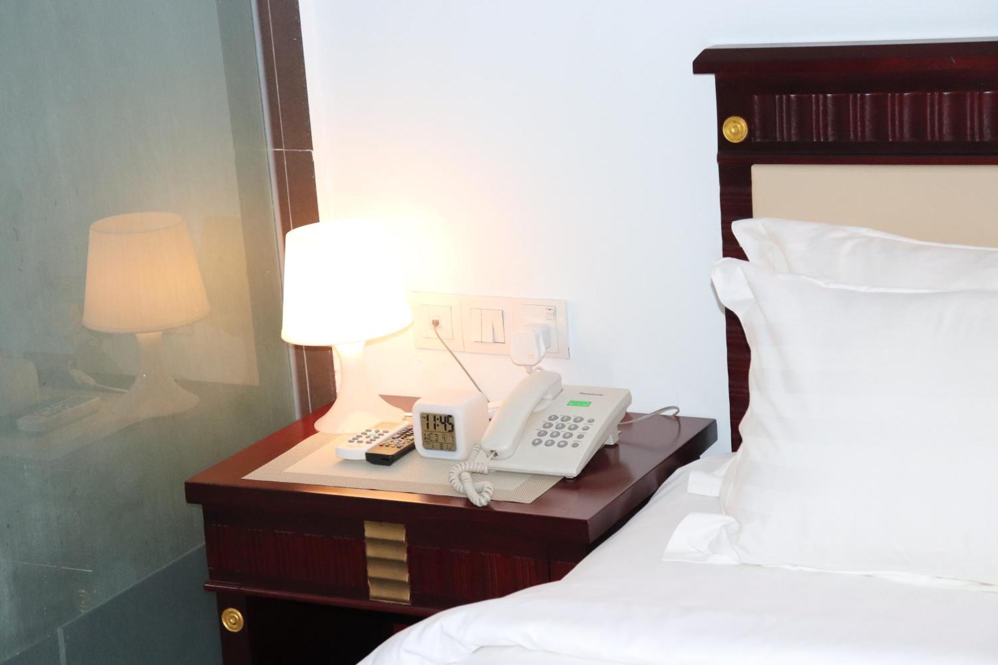 Hotel Al Amin Куала-Лумпур Экстерьер фото